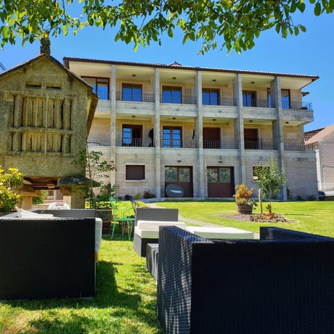 Apartamentos Ria de Aldan Apartment hotel in O Morrazo