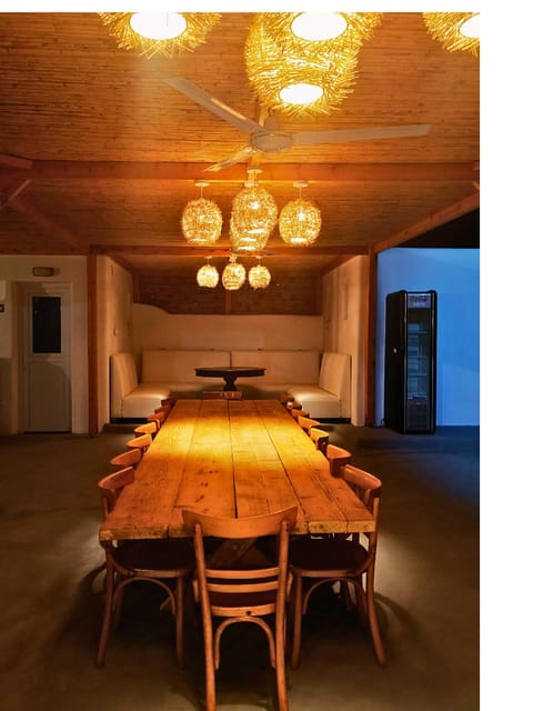 ViVa! Santorini Hostel Hostel in Perissa