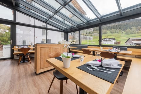 La Tgoma - Hotel & Restaurant Hotel in Lantsch/Lenz