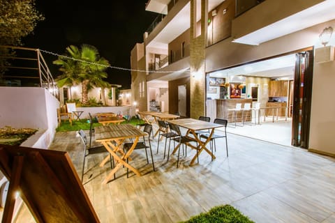 Gregory Comfort Hotel Hotel in Crete