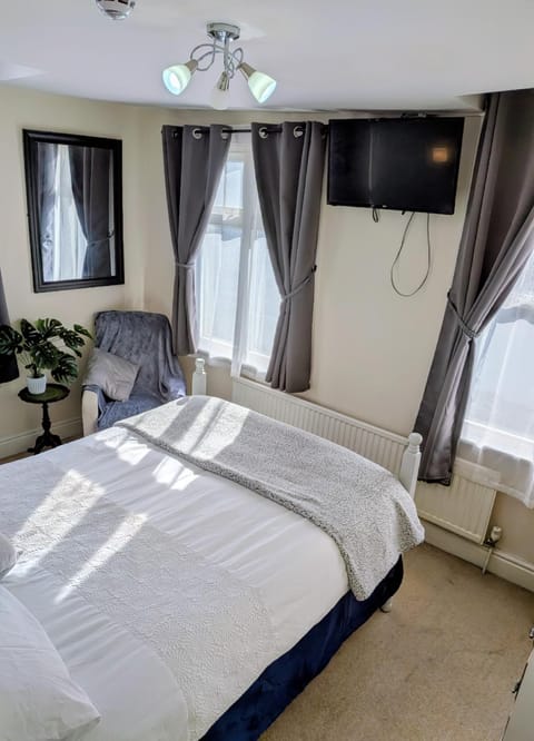 Amenity (Guest room)