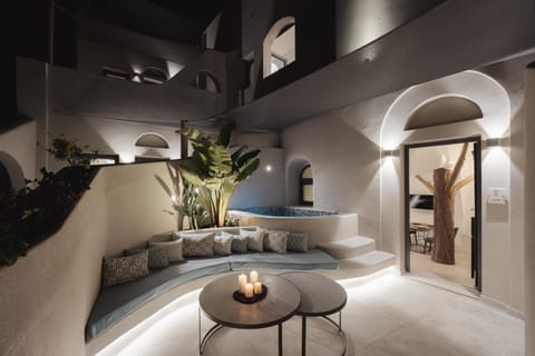 Galaria Serenity Suites Apartment hotel in Mesaria