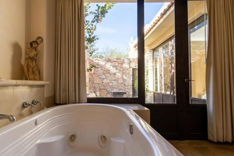 Centenario Los Arroyitos Hotel in State of Querétaro