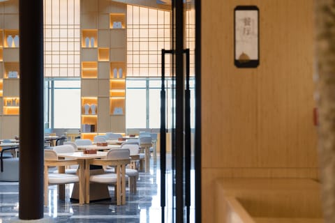 BRILLIANT JIANGUO Resort Hotel - Beijing City Green Heart Forest Park Hotel in Tianjin