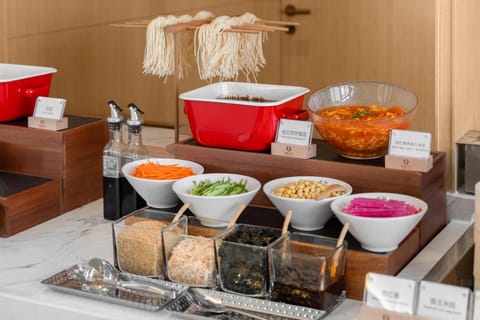 BRILLIANT JIANGUO Resort Hotel - Beijing City Green Heart Forest Park Hotel in Tianjin