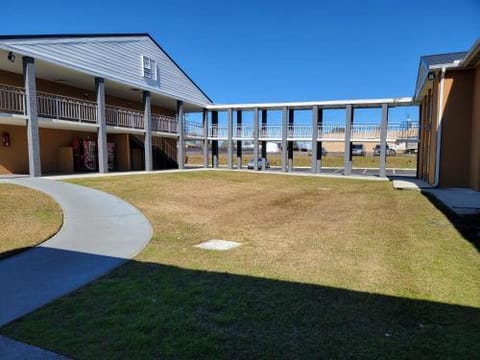 Executive Inn & Suites Motel in Dothan