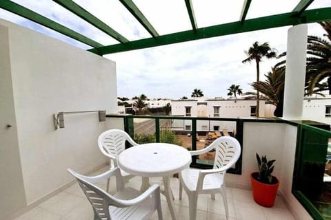 Apartamentos Guacimeta Apartment hotel in Puerto del Carmen