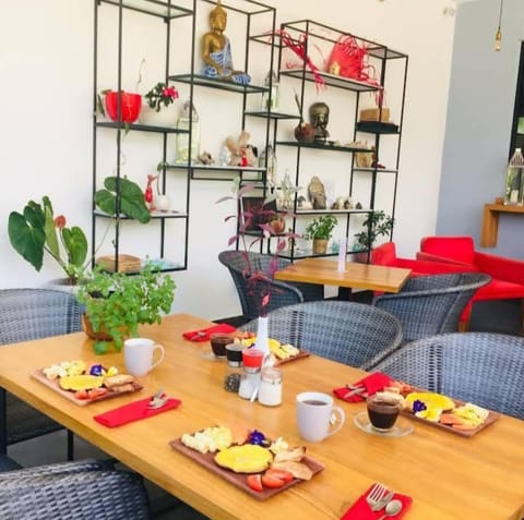 Le Chien Rouge Hotel in Buleleng