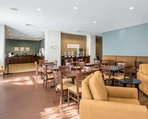 MainStay Suites Meridian - Bonita Lakes Hotel in Meridian