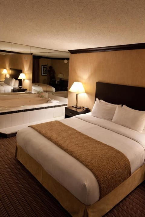 Baymont by Wyndham Schaumburg Chicago Northwest Hotel in Rolling Meadows