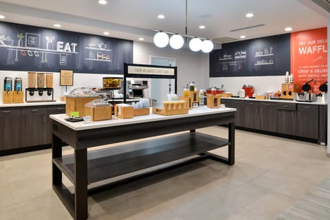 Hampton Inn by Hilton Cedar Falls Downtown Hotel in Cedar Falls