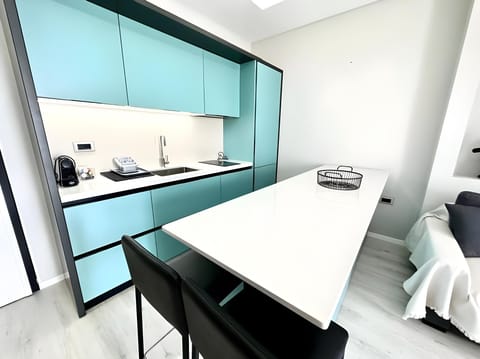 Elite Sea View Jacuzzi Penthouses Apartment hotel in Sarandë