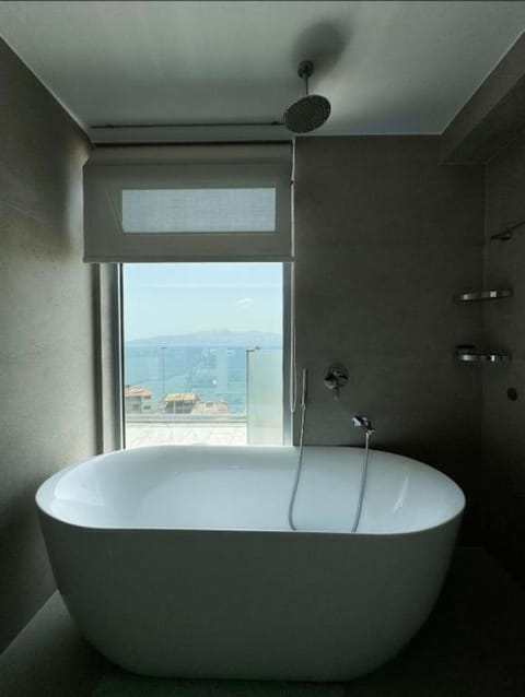 Elite Sea View Jacuzzi Penthouses Apartment hotel in Sarandë