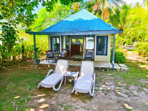 Natura Betela Beach Bungalow Hotel in Arorangi District