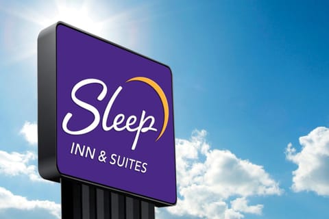 Sleep Inn & Suites Savannah Tennessee Riverfront Hotel in Tennessee