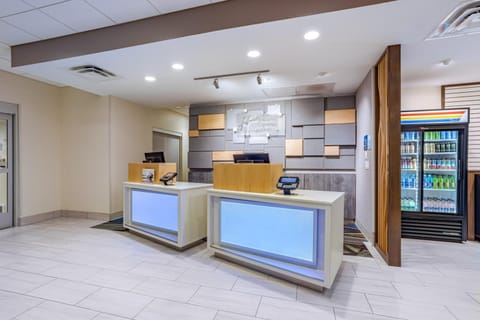 Holiday Inn Express And Suites Elkhart North By IHG Hotel in Elkhart