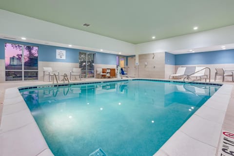 Holiday Inn Express And Suites Elkhart North By IHG Hotel in Elkhart