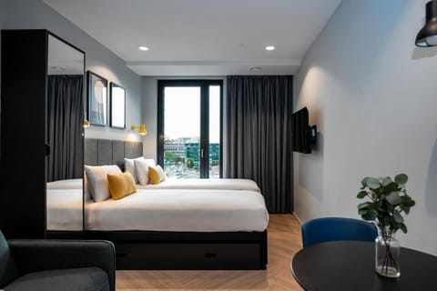 Amenity (Guest room)