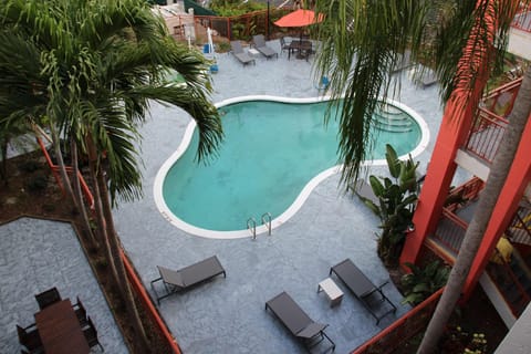 Boca Suites Deerfield Beach, SureStay Collection by BW Hotel in Deerfield Beach