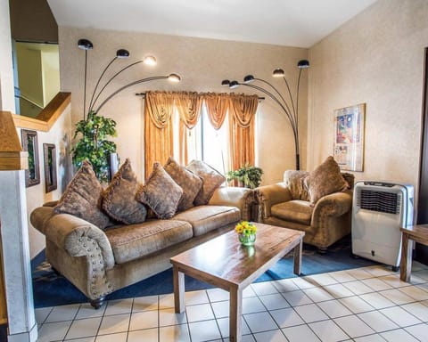 Econo Lodge Denver International Airport Hotel in Aurora