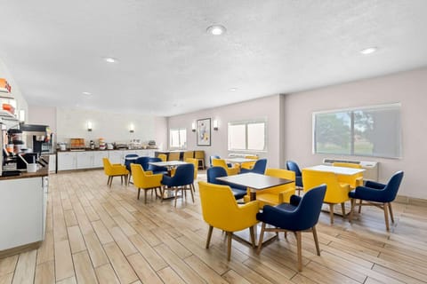 Comfort Suites Denver North - Westminster Hotel in Northglenn