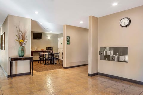Quality Inn & Suites Livermore Wine Country Hotel in Livermore