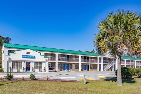 Motel 6 Walterboro, SC Hotel in Walterboro