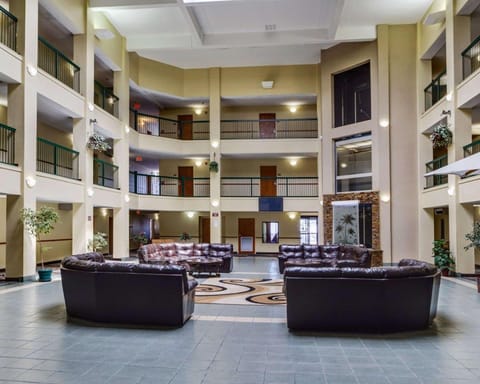 Quality Suites Baton Rouge East - Denham Springs Hotel in Baton Rouge