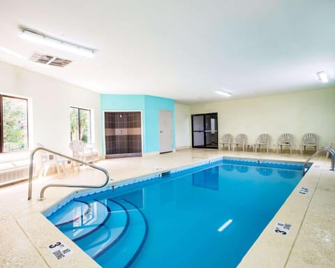 Days Inn by Wyndham McDonough Hotel in McDonough