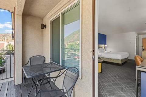 Comfort Inn & Suites Glenwood Springs On The River Hotel in Glenwood Springs