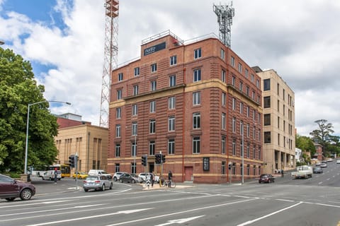 Mantra One Sandy Bay Road Hobart Hotel in Hobart