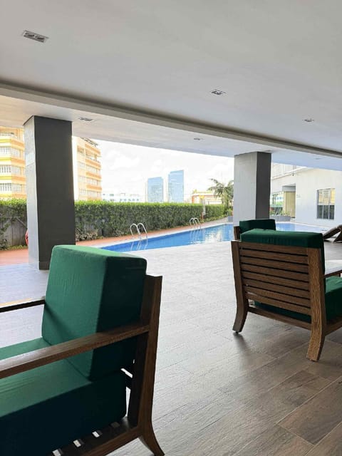 Private pool