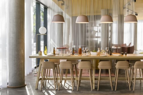 Bar/lounge