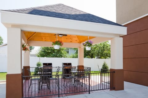 Candlewood Suites Dickinson By IHG Hotel in Dickinson