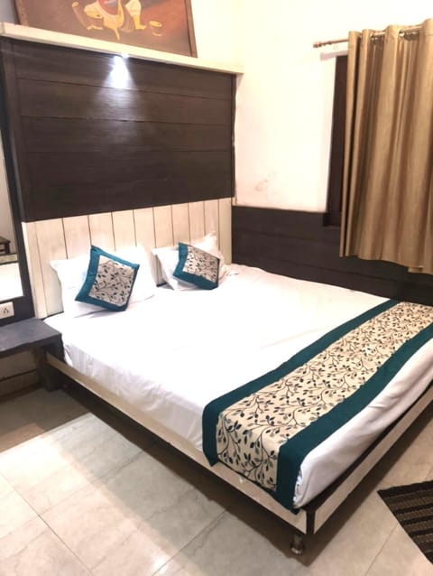 Amenity (Guest room)