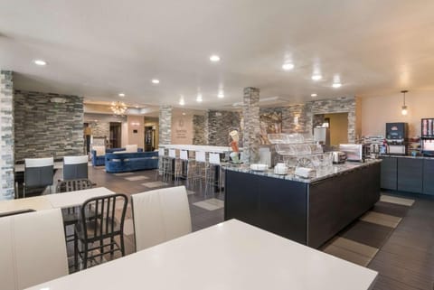 SureStay Plus by Best Western Coralville Iowa City Hotel in Coralville