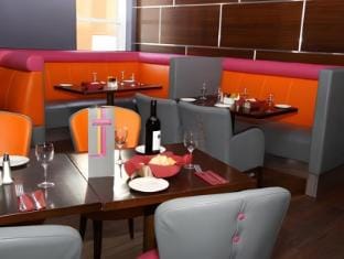 Fitzsimons Hotel Temple Bar Hotel in Dublin