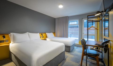 Fitzsimons Hotel Temple Bar Hotel in Dublin