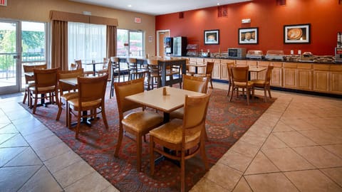 Best Western Plus Pontoon Beach Hotel in Pontoon Beach