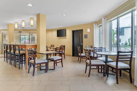 Best Western Plus Traverse City Hotel in Traverse City