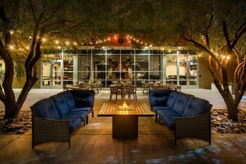 Four Points by Sheraton at Phoenix Mesa Gateway Airport Hotel in Gilbert