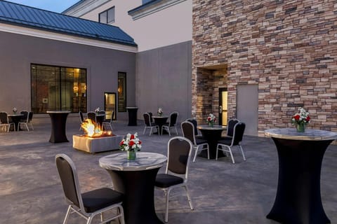 Four Points by Sheraton Bentonville Hotel in Rogers