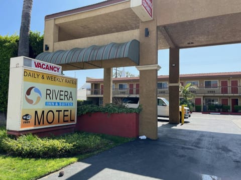 Rivera Motel - Pico Rivera Motel in Downey
