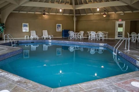 Baymont by Wyndham Youngstown Hotel in Ohio