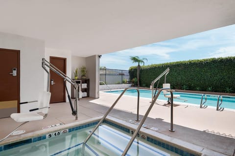 Holiday Inn Express San Diego - Sea World Area By IHG Hotel in Point Loma