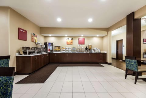 Comfort Suites Sioux Falls Mall District Hotel in Sioux Falls