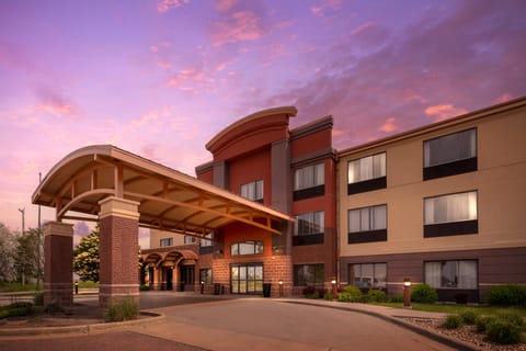 Clarion Pointe Sioux Falls Airport Hotel in Sioux Falls