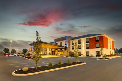 Holiday Inn Express & Suites Troy By IHG Hotel in Ohio