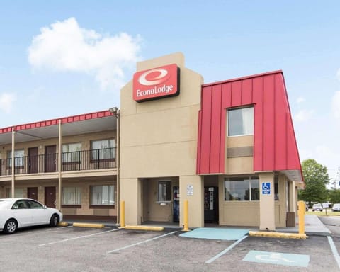 Econo Lodge Virginia Beach Town Center Hotel in Chesapeake