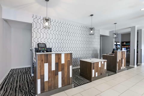 Best Western Plus Executive Residency Marion Hotel in Marion